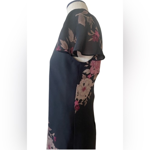 Black pink floral midi dress short sleeves, V-neckl asymmetrical hem 10 Petite - Picture 5 of 6